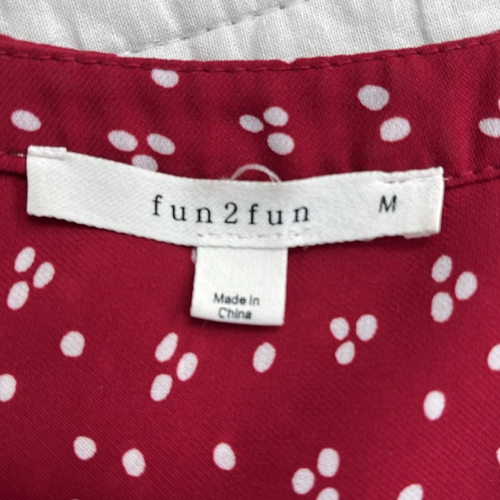Fun 2 Fun Size M Cap Sleeve Blouse - Picture 5 of 6